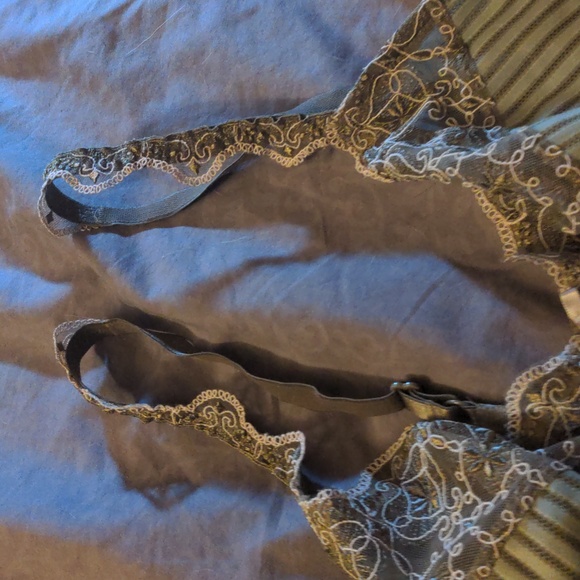 38DD Triumph Plus Size Bra Lace Bow Bra - Picture 5 of 16